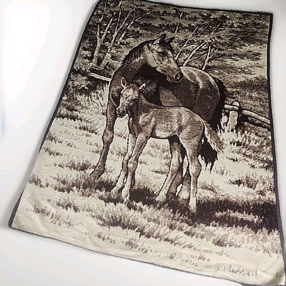 VTG Blanket IBENA  HORSES Brown&Tan Reversible 57”x 80”, Made In USA